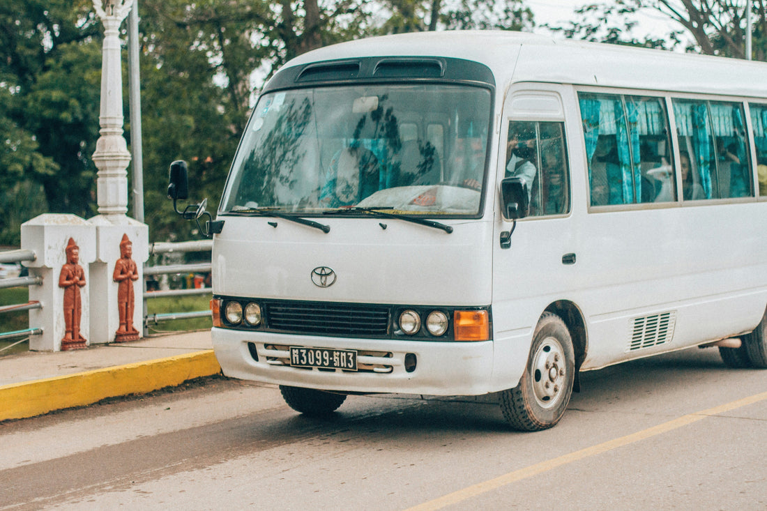 Commercial Bus Buying Guide: What Fleet Buyers Need to Know