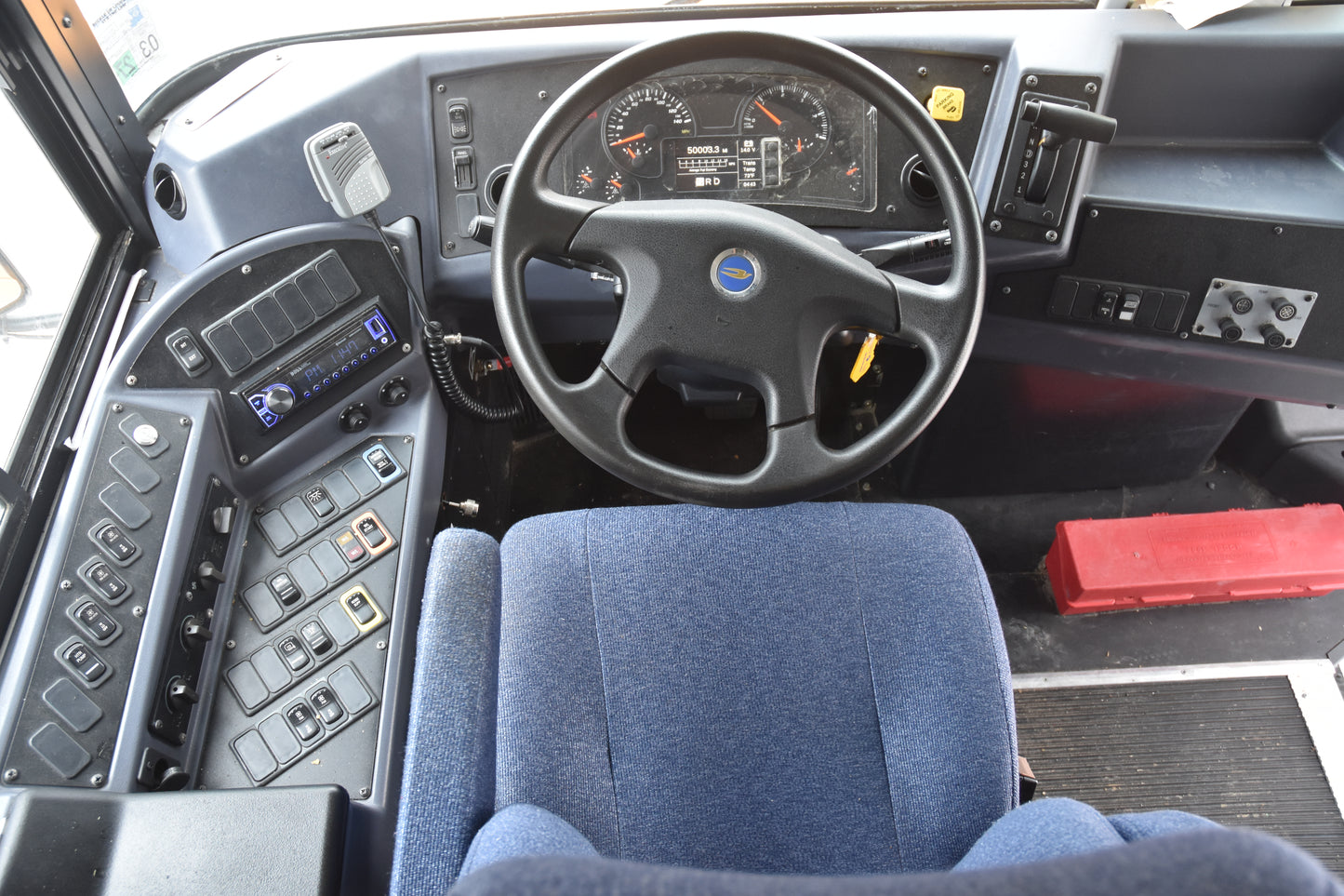LF365776