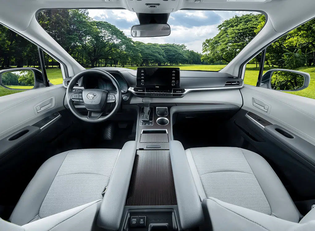 Toyota Sienna Hybrid RE